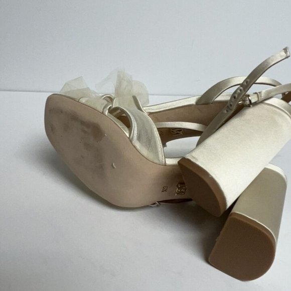 Badgley Mischka Womens Tess Sandal Ivory Size 5.5 M - Picture 5 of 6